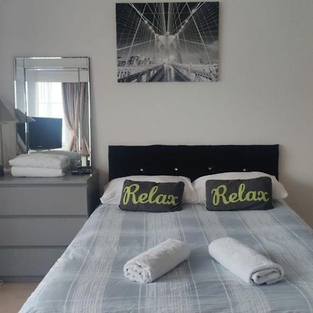 Studio On Golders Green Road Londres Exterior foto