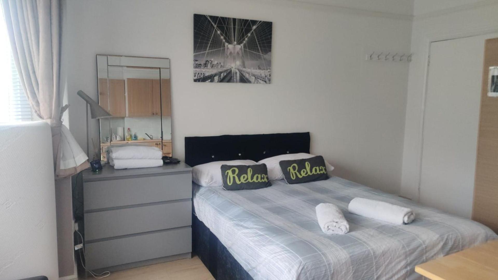 Studio On Golders Green Road Londres Exterior foto